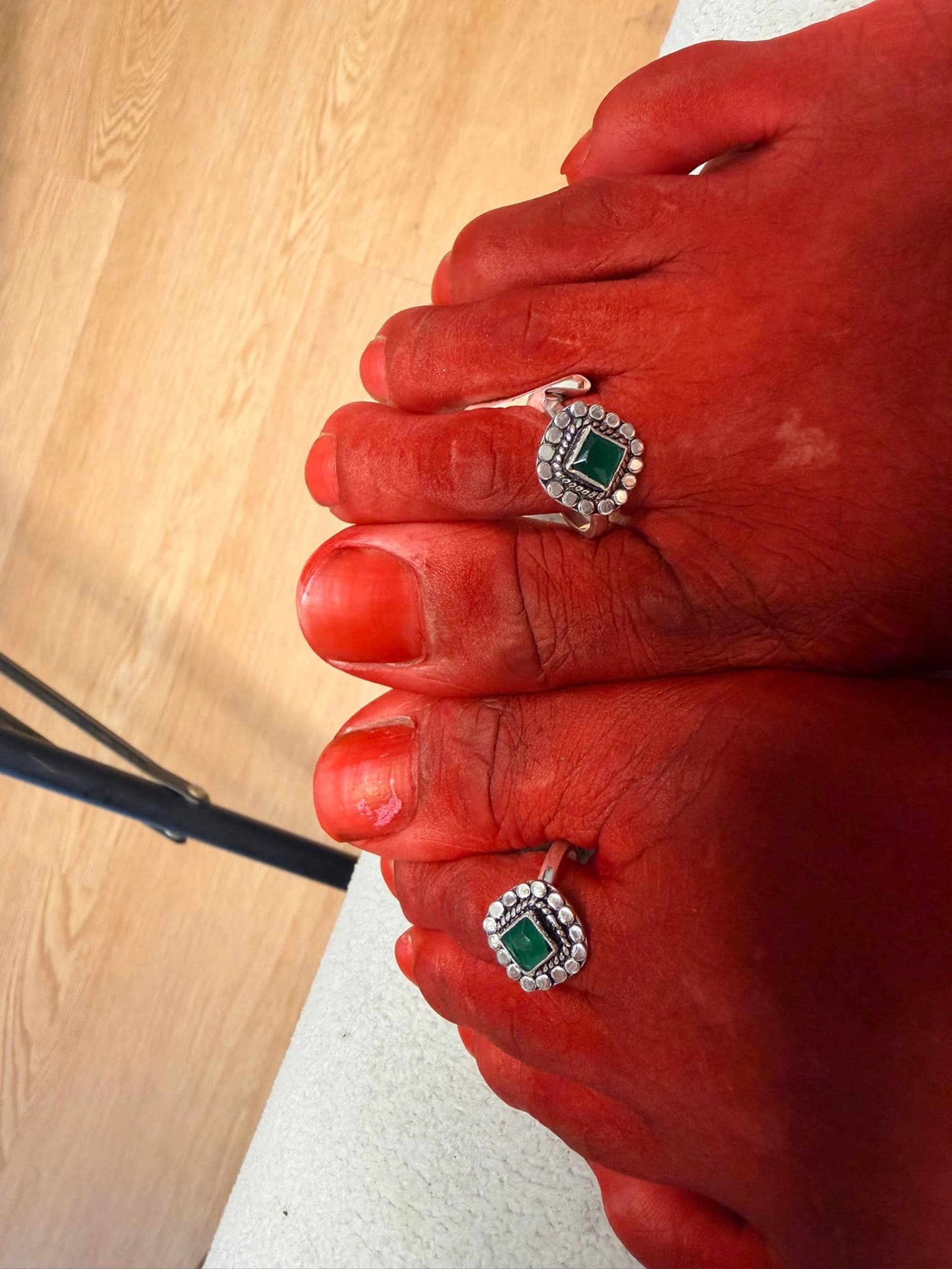 925 Silver Green Stone Toe Ring (Adjustable) 2